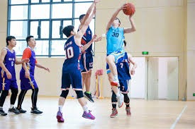 体育博弈里的“情绪借贷”。（体育对抗中的情绪杠杆）